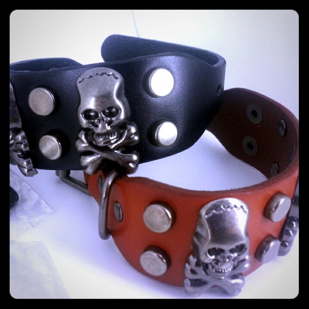 Leather skull wrist bands bracelets